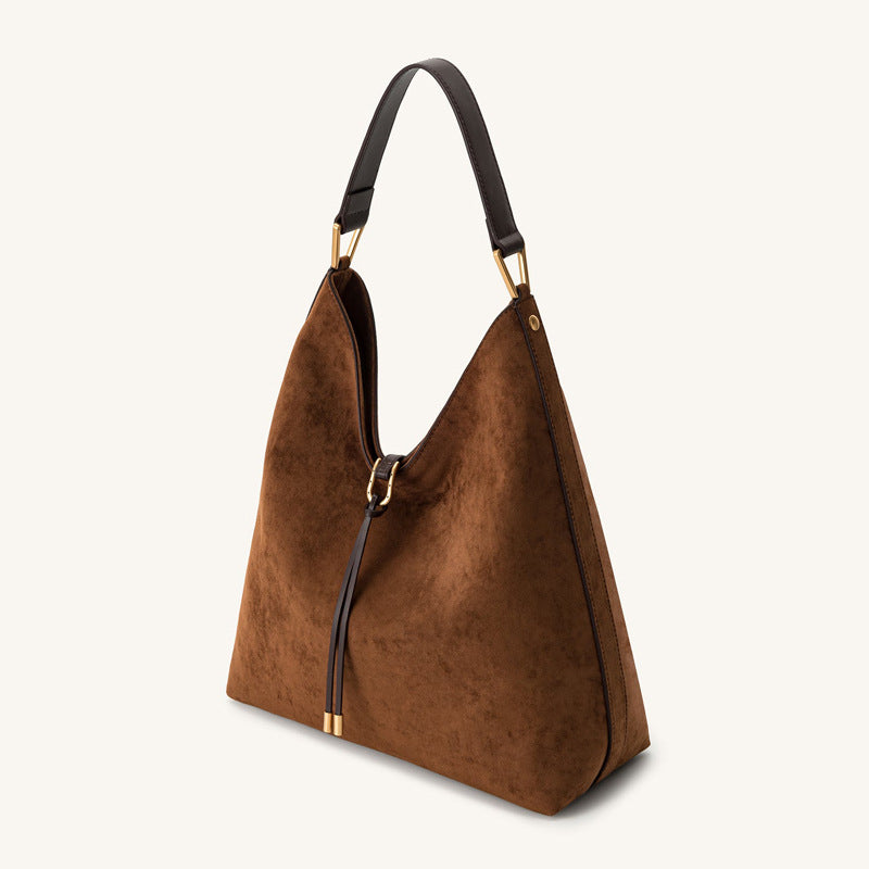 Tote bag armpit