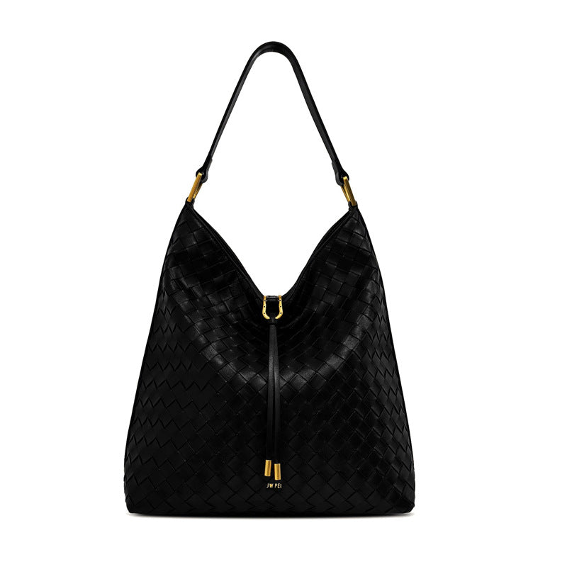 Tote bag armpit